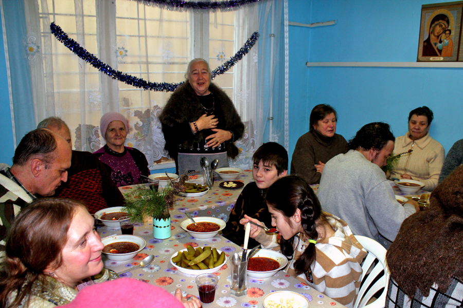 Рождественский обед в Пущинской благотворительной столовой