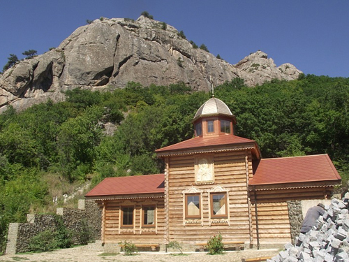 Храм Серафима Саровского Кизилташский монастырь