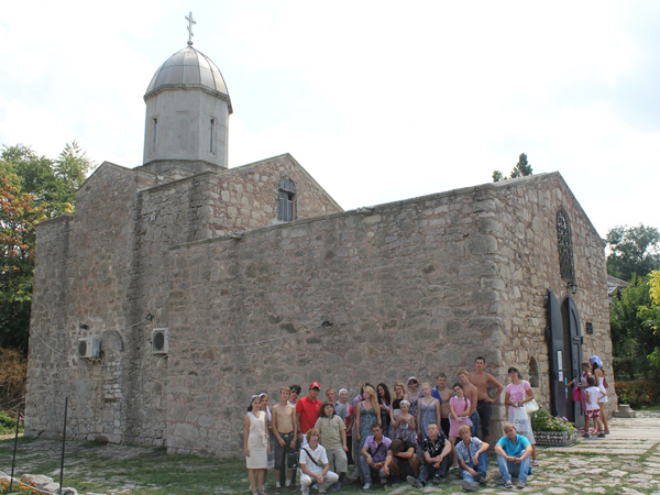 Иверская Церковь недалеко от Генуэзской крепости